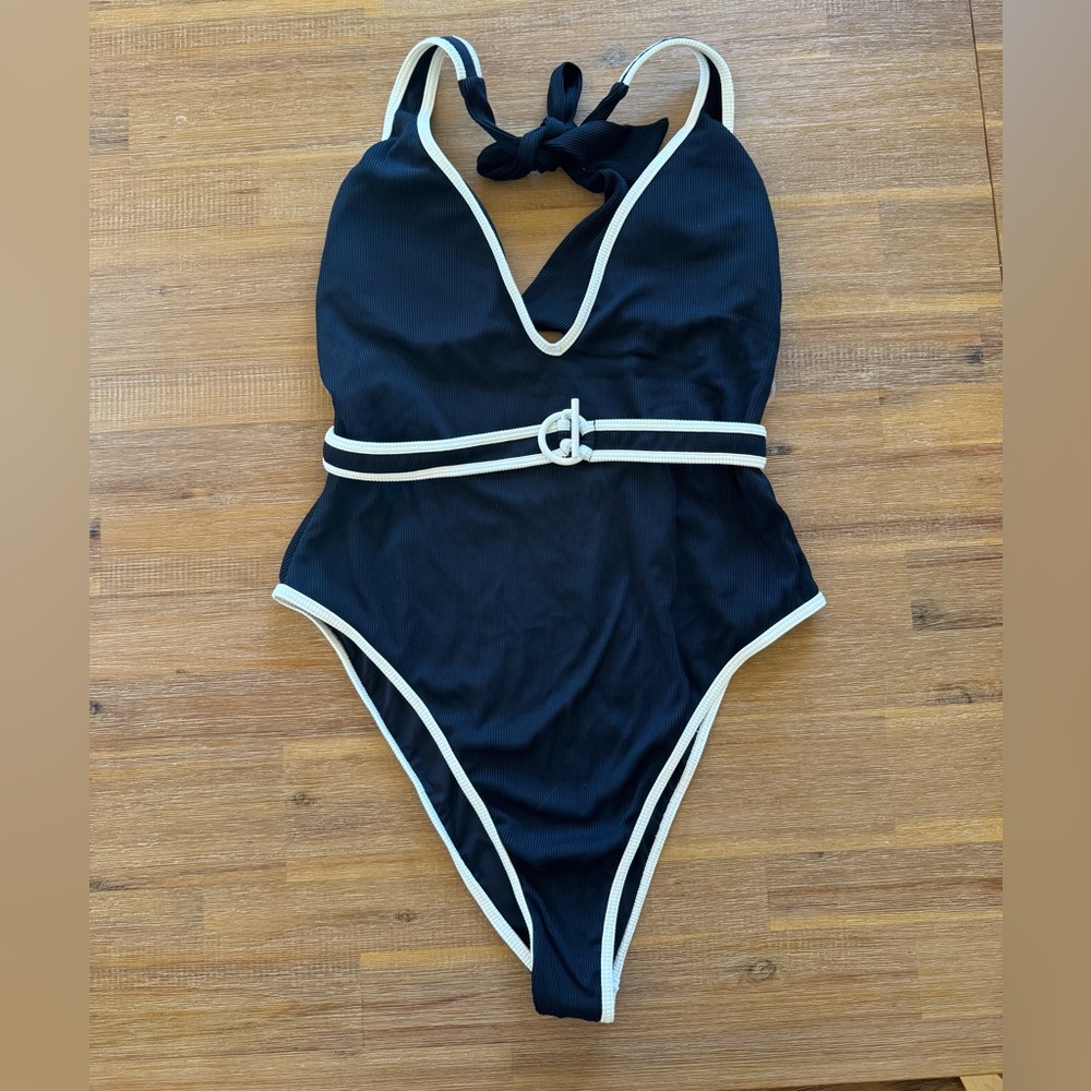 L Space Caicos One Piece size Large